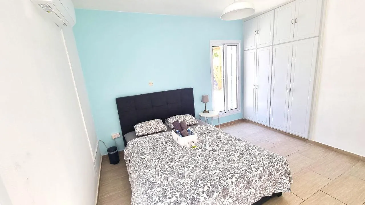 Dream Escape Apt 1 - 6 Min Walk To Kastella Beach! Larnaca Cyprus
