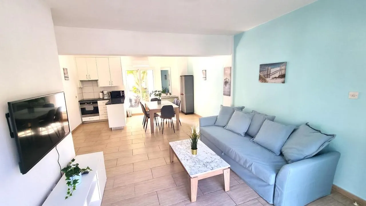 Dream Escape Apt 1 - 6 Min Walk To Kastella Beach! Larnaca 0*,  Cyprus